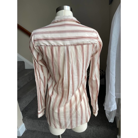 Express cream/brown "the city" button down top, size XS - Picture 4 of 10